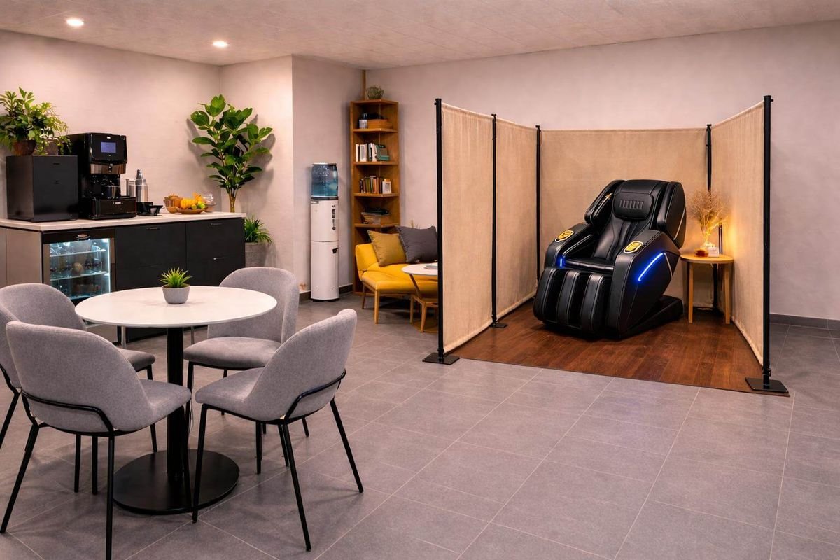 Fauteuil massant dans une cabine dédiée